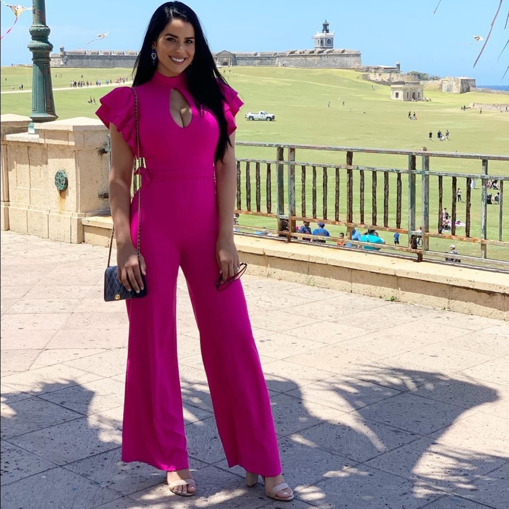 Pink jumpsuit 💕
